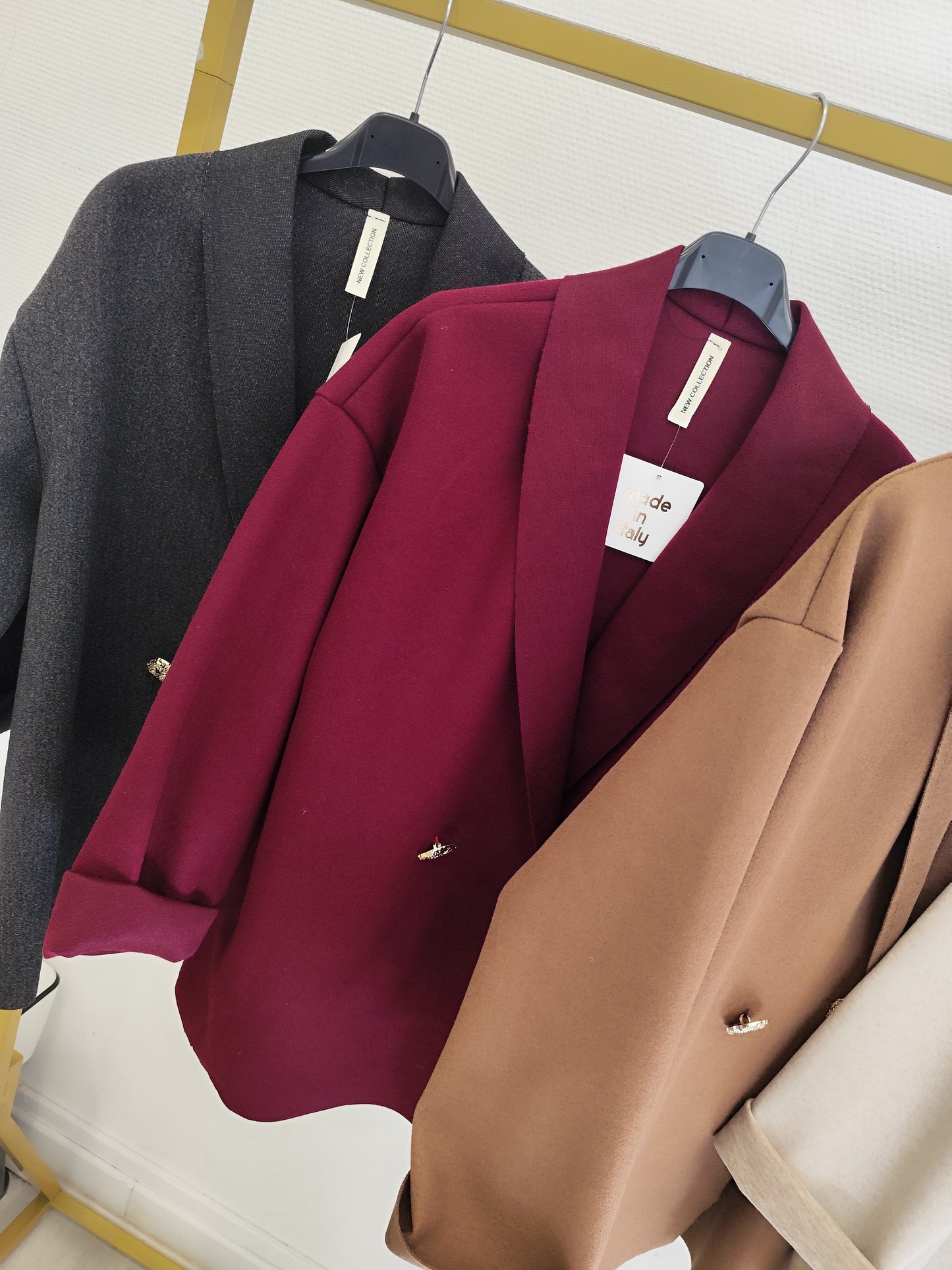 Veste bouton doré