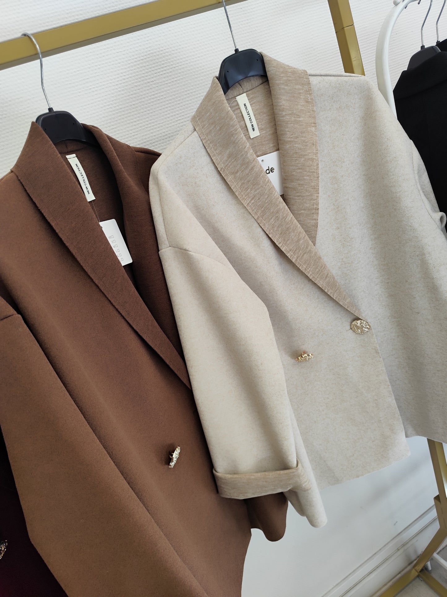 Veste bouton doré